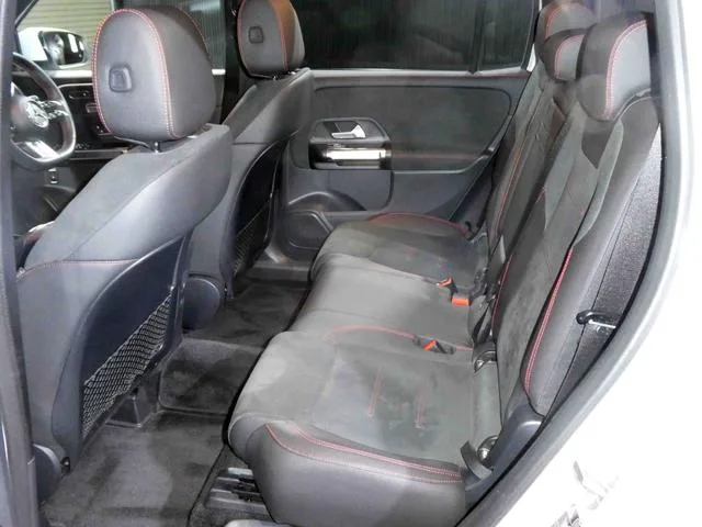 Mercedes-Benz GLB-Class GLB200D 4MATIC AMG LINE PACKAGE 2024 — миниатюра 5