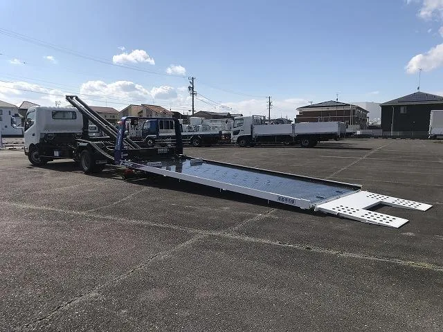 Hino DUTRO 2022 — миниатюра 2