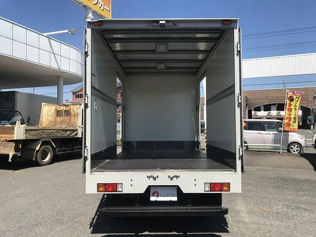 Hino DUTRO 2022 — миниатюра 4