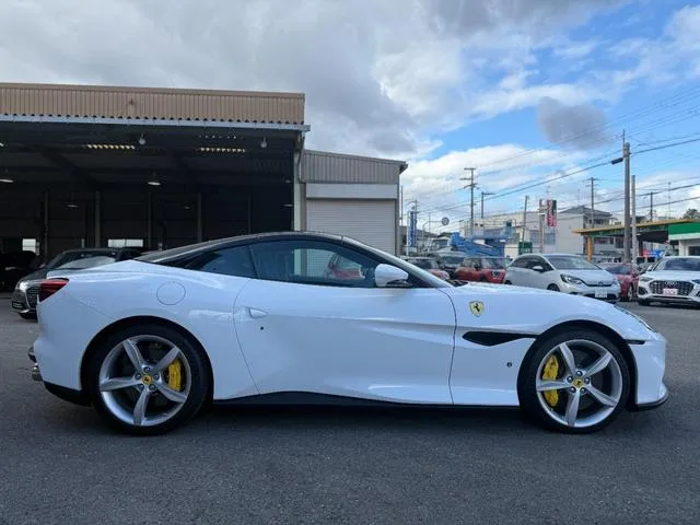 Ferrari PORTOFINO M BASE GRADE 2023 — миниатюра 3