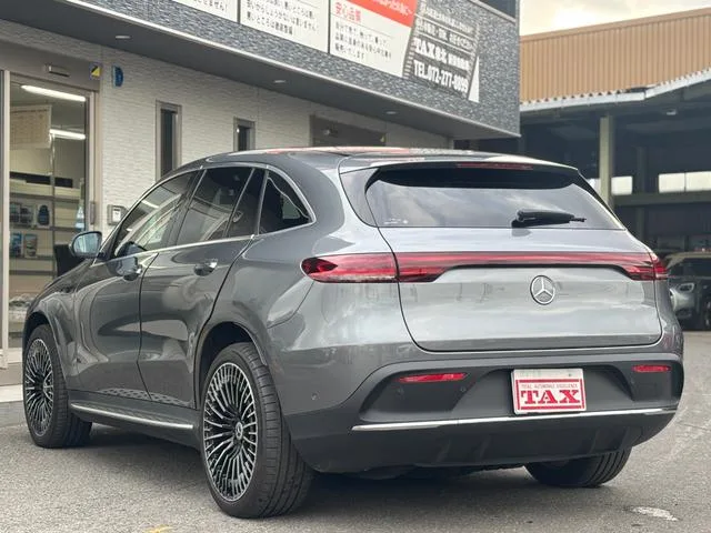 Mercedes-Benz EQC EQC400 4MATIC AMG LINE 2022 — миниатюра 4