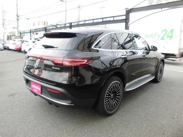 Mercedes-Benz EQC EQC400 4MATIC AMG LINE 2022 — миниатюра 3