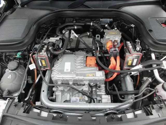 Mercedes-Benz EQC EQC400 4MATIC AMG LINE 2022 — миниатюра 5