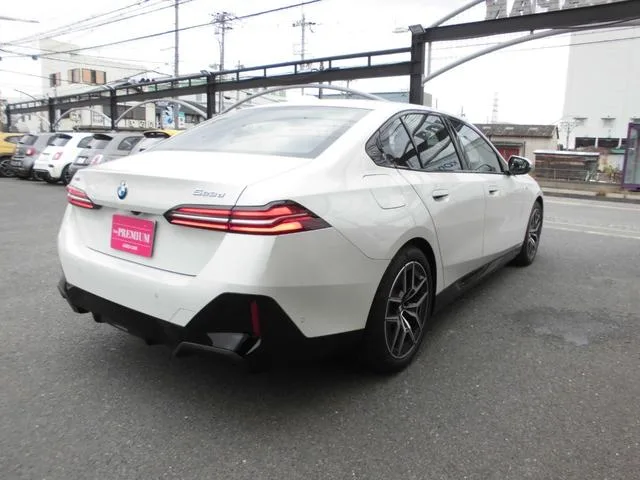BMW 5 Series 523D X DRIVE M-SPORT 2025 — миниатюра 3