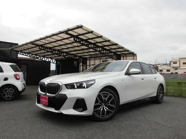 BMW 5 Series 523D X DRIVE M-SPORT 2025 — фото 1, купить с доставкой в Москву