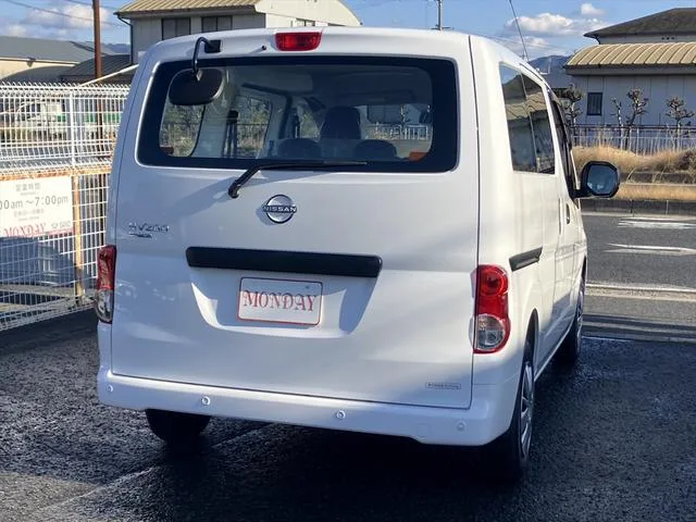 Nissan NV200 VANETTE VAN 2026 — миниатюра 2