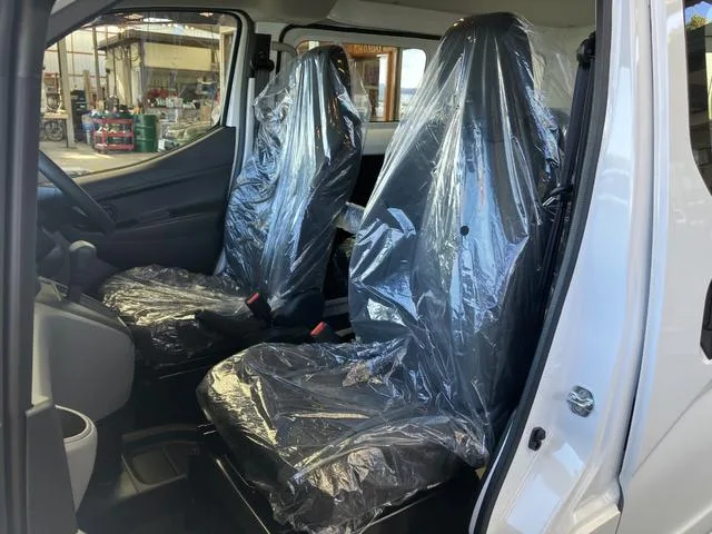 Nissan NV200 VANETTE VAN 2026 — миниатюра 5