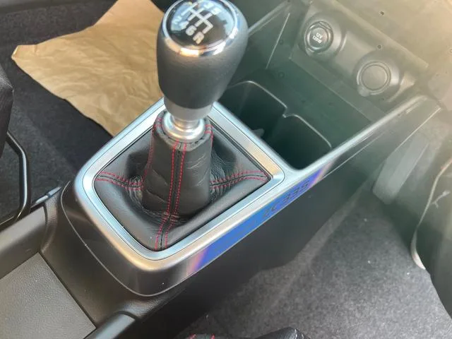 Suzuki SWIFT SPORT ZC33S FINAL EDITION 2025 — миниатюра 4