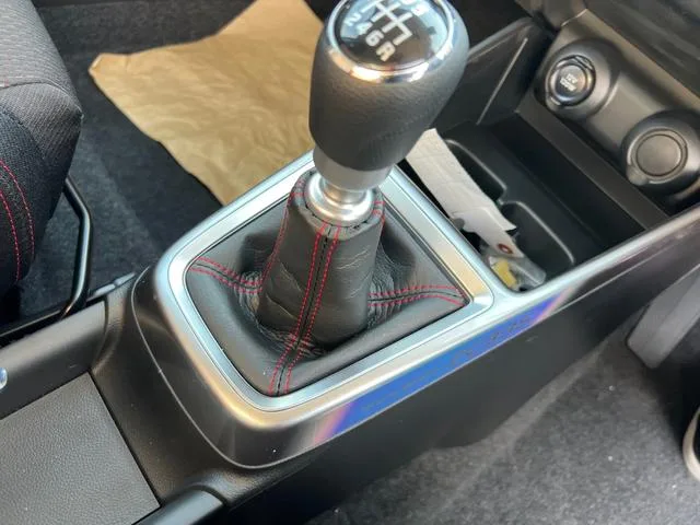 Suzuki SWIFT SPORT ZC33S FINAL EDITION 2025 — миниатюра 5