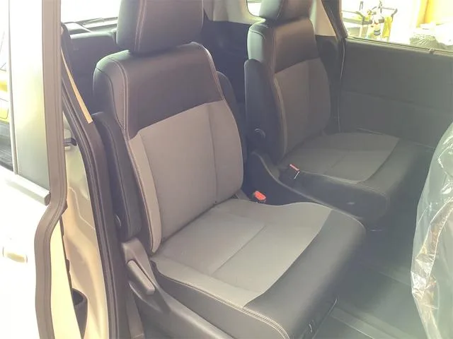 Honda FREED E:HEV CROSSTAR 2025 — миниатюра 5