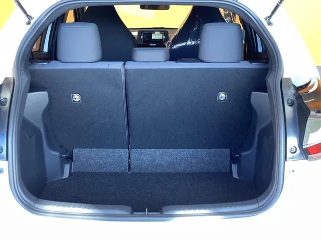 Toyota Yaris X 2024 — миниатюра 3