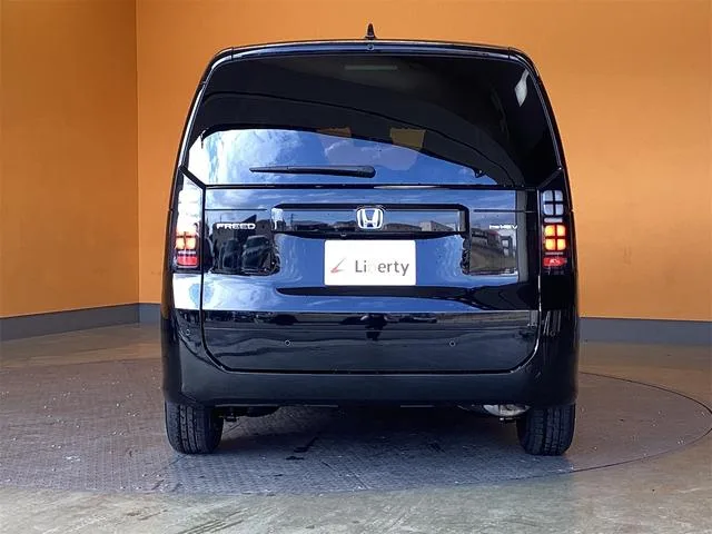 Honda FREED E:HEV AIR EX 2026 — миниатюра 3