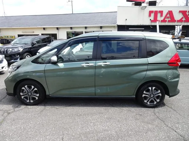 Honda FREED PLUS HYBRID HYBRID CROSSTAR HONDA SENSING 2022 — миниатюра 3