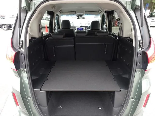 Honda FREED PLUS HYBRID HYBRID CROSSTAR HONDA SENSING 2022 — миниатюра 4