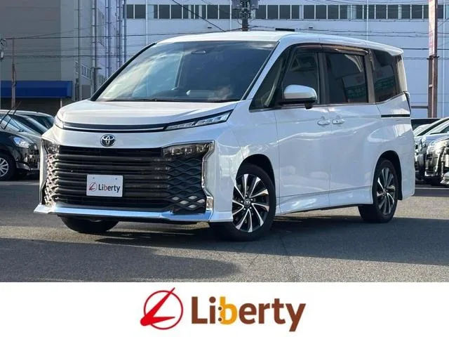 Toyota VOXY S-Z 2023 — фото 1, купить с доставкой в Москву