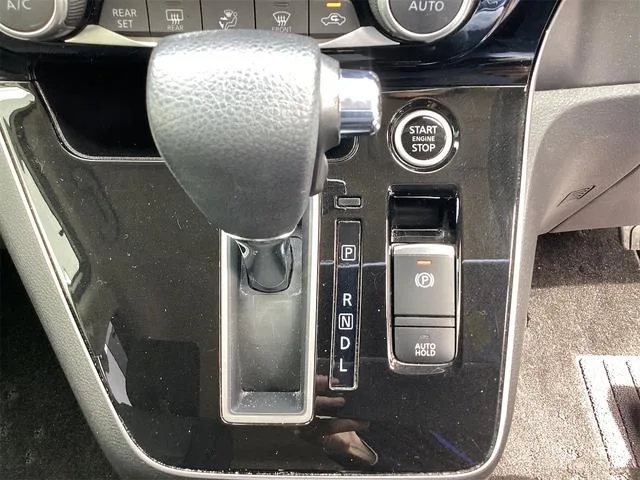 Nissan SERENA HIGHWAY STAR V 2022 — миниатюра 3