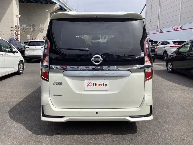 Nissan SERENA HIGHWAY STAR V 2022 — миниатюра 5