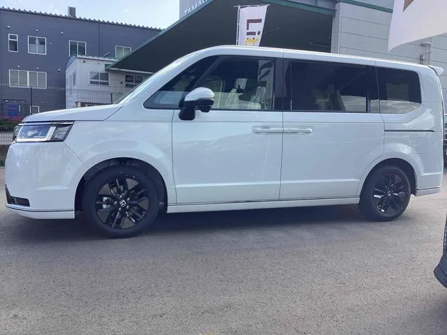 Honda STEPWAGON SPADA 2026 — миниатюра 3