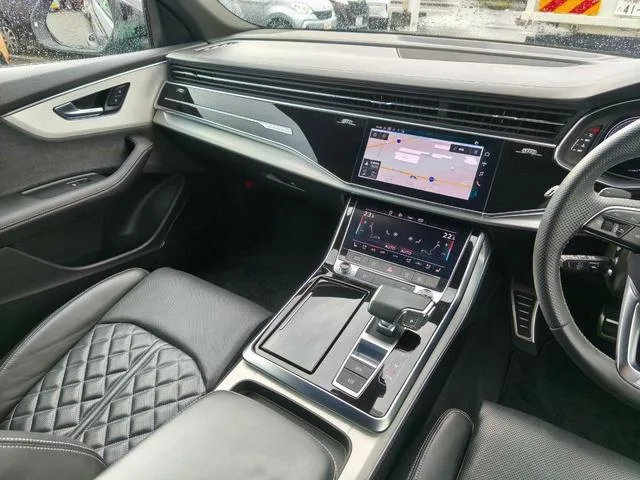 Audi Q8 55TFSI QUATTRO S LINE 2023 — миниатюра 4