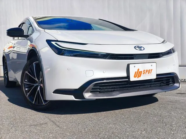 Toyota Prius Z 2023 — миниатюра 2