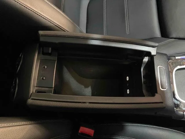 Mercedes-Benz EQA EQA250+ AMG LEATHER EXCLUSIVE PACKAGE 2024 — миниатюра 3