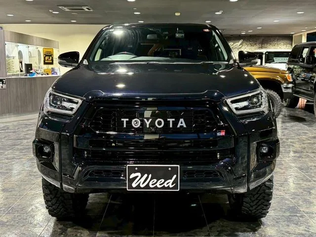 Toyota Hilux Z GR SPORT 2023 — миниатюра 3