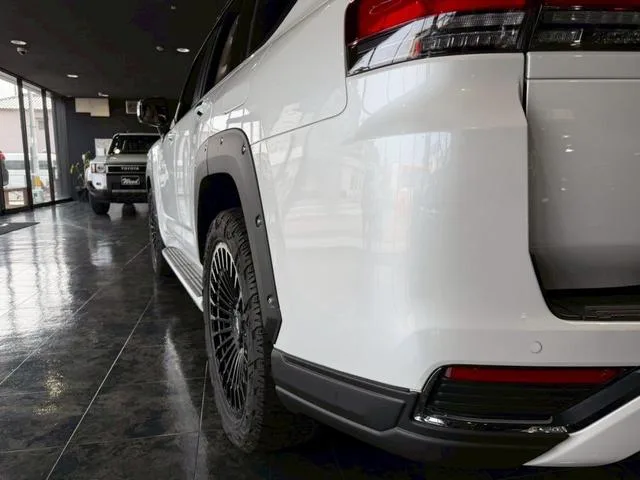 Toyota Land Cruiser ZX 2023 — миниатюра 5
