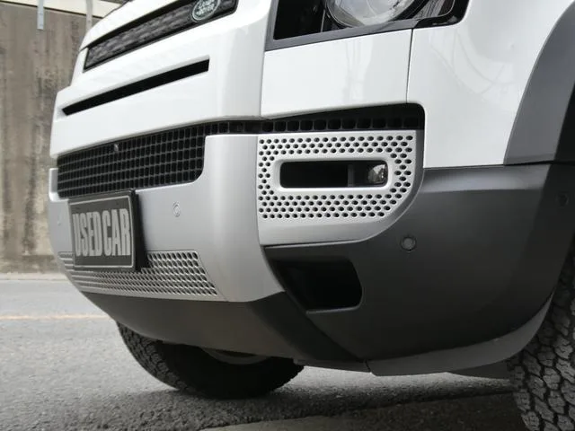 Land Rover Defender COUNTY EXTERIOR PACK CURATED FOR JAPAN 2024 — миниатюра 3