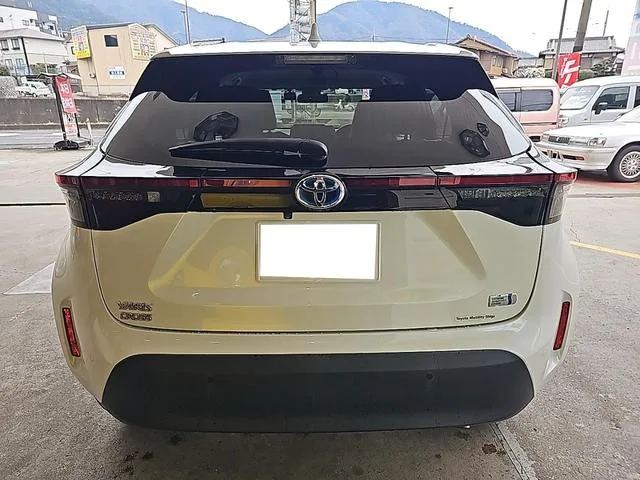 Toyota YARIS CROSS HYBRID Z 2022 — миниатюра 5
