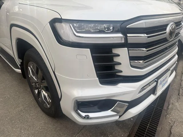 Toyota Land Cruiser ZX 2025 — миниатюра 3