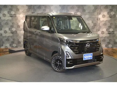 Nissan ROOX 2023 buy in Moscow