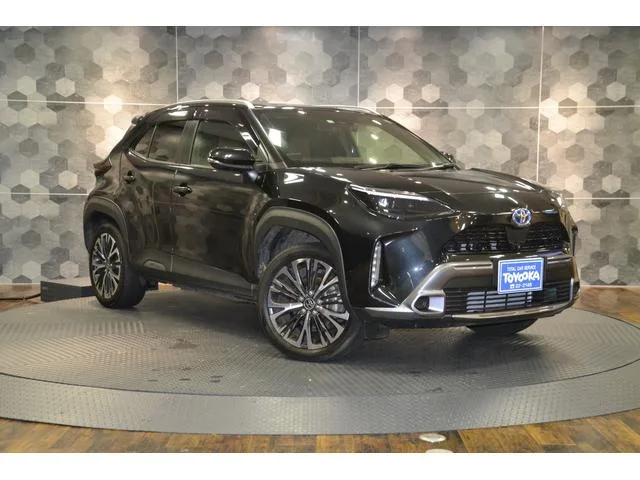 Toyota YARIS CROSS HYBRID Z 2023 — фото 1, купить с доставкой в Москву