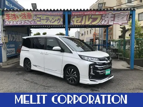 Toyota NOAH 2023 buy in Moscow