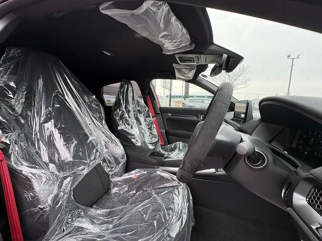 Honda CIVIC TYPE R RACING BLACK PACKAGE 2025 — миниатюра 3