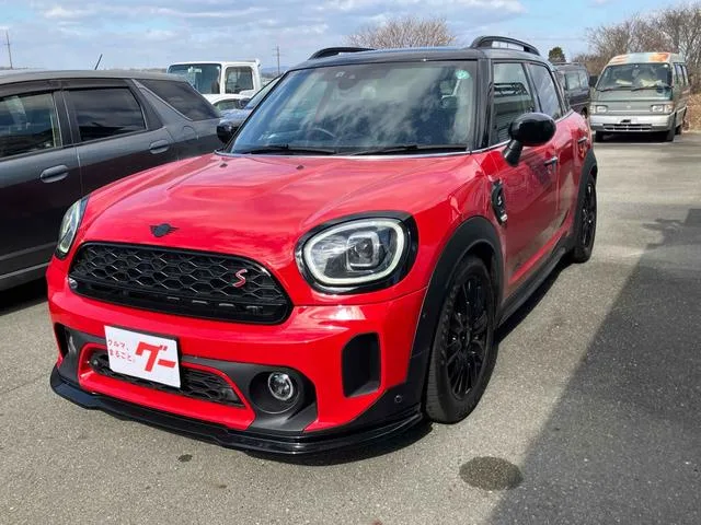 MINI MINI COOPER SD CROSSOVER ALL4 2022 — фото 1, купить с доставкой в Москву