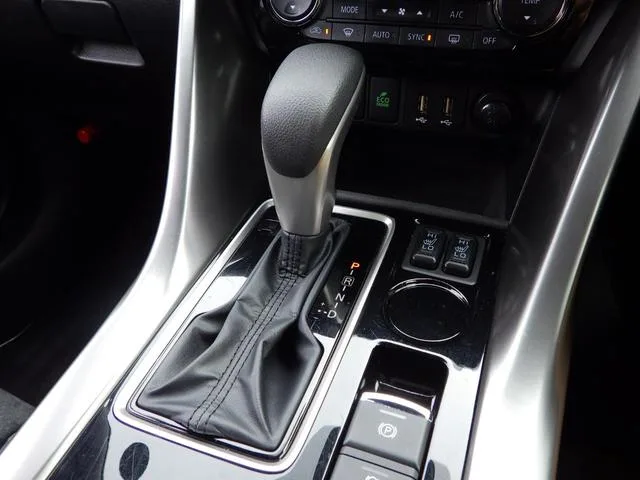 Mitsubishi Eclipsecross BLACK EDITION 2024 — миниатюра 5