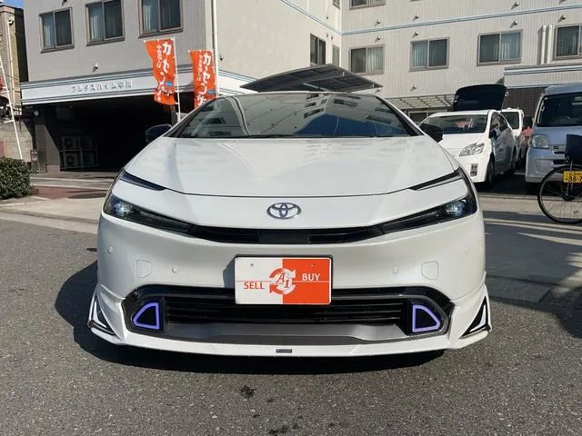 Toyota PRIUS Z 2024 — миниатюра 2