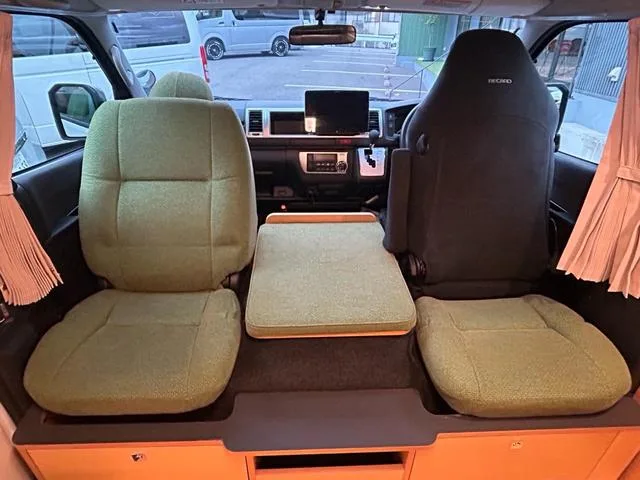 Toyota HIACE VAN 2022 — миниатюра 3