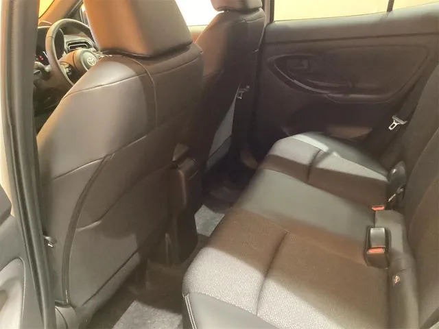 Toyota YARIS CROSS Z 2024 — миниатюра 5