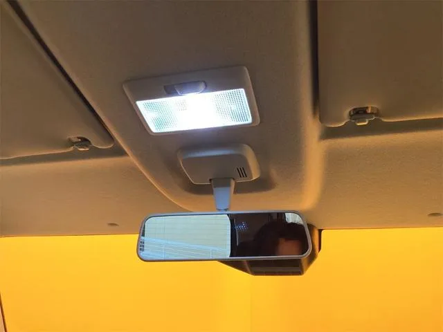 Suzuki SPACIA GEAR HYBRID XZ 2025 — миниатюра 4