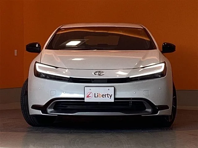 Toyota Prius Z 2025 — миниатюра 5