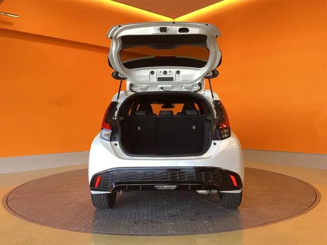 Toyota AQUA GR SPORT 2023 — миниатюра 5