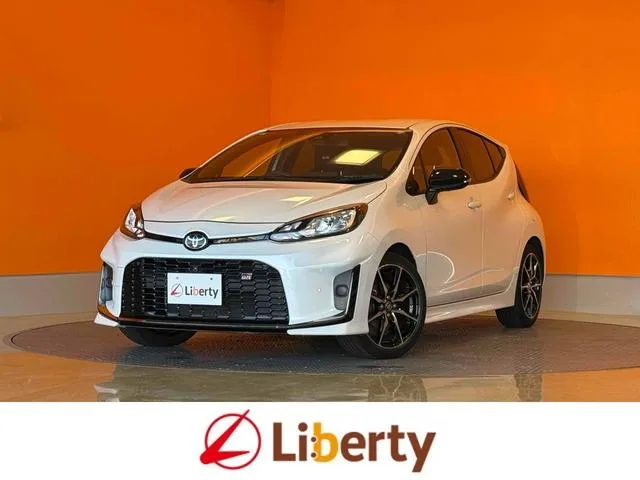 Toyota AQUA GR SPORT 2023 — фото 1, купить с доставкой в Москву