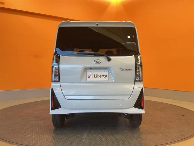 Daihatsu TANTO CUSTOM X 2025 — миниатюра 5