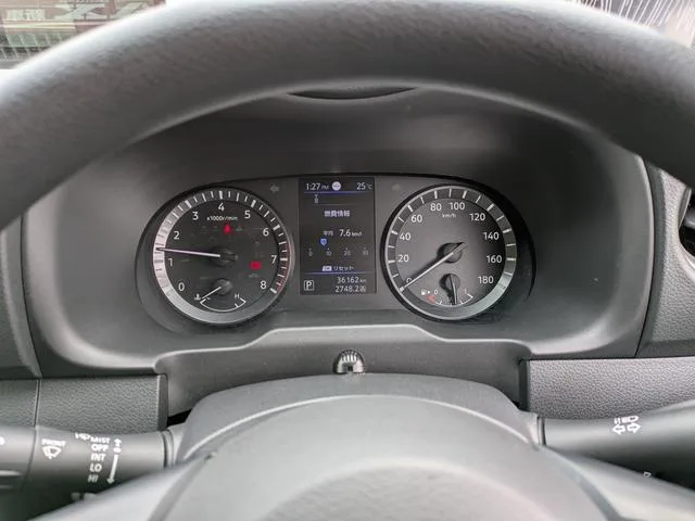 Nissan NV350CARAVAN VAN LONG PREMIUM GX 2024 — миниатюра 3