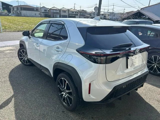 Toyota YARIS CROSS HYBRID GR SPORT 2024 — миниатюра 2