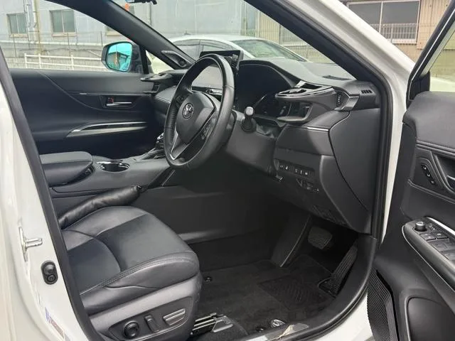 Toyota HARRIER Z LEATHER PACKAGE 2023 — миниатюра 4