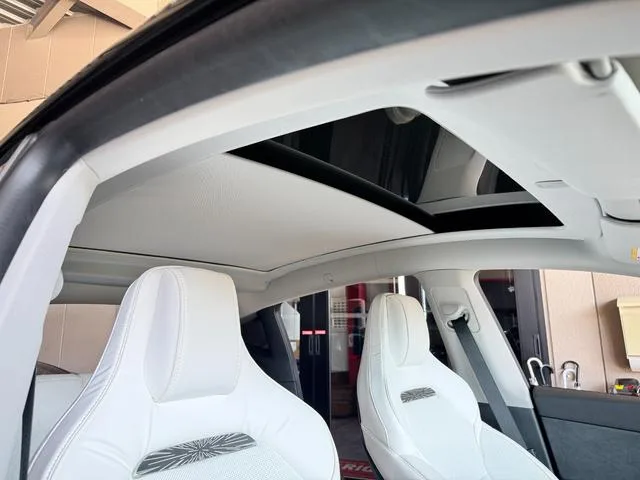 Tesla MODEL Y PERFORMANCE 2022 — миниатюра 4
