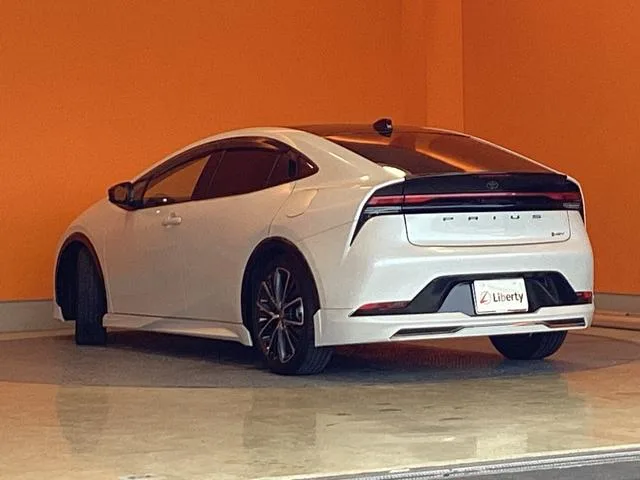 Toyota PRIUS Z 2024 — миниатюра 5