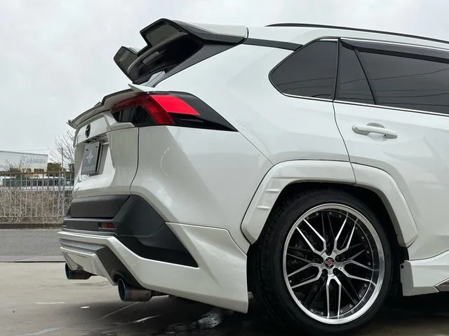 Toyota RAV4 X 2022 — миниатюра 2